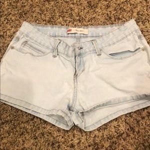 Light blue Levi shorty short junior shorts
